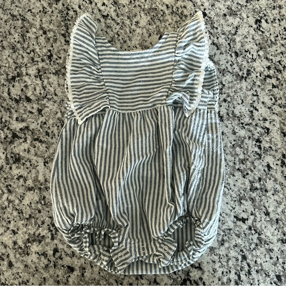 3-6 Mos Cat & Jack Bubble Romper